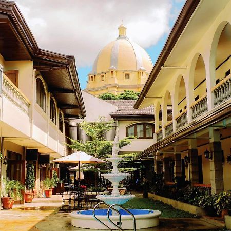 Solano Hotel & Resort At Casa Ysabel Lipa City Extérieur photo